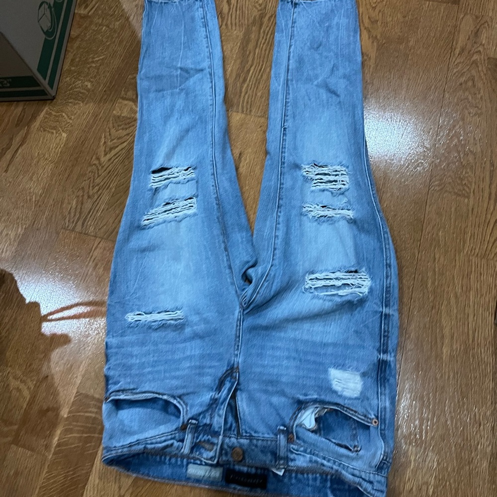 aeropostal size 4 blue ripped boyfriend jeans